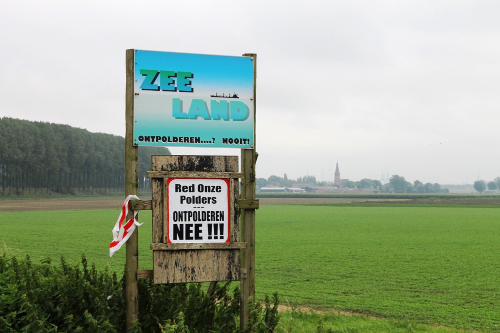 Hedwigepolder nu dan snel onderwater